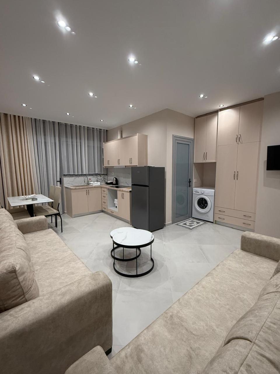 Eleana'S Apartament Sarande Exterior photo