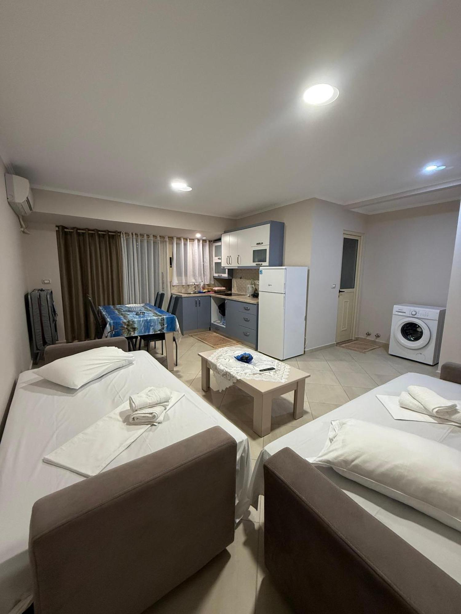 Eleana'S Apartament Sarande Exterior photo